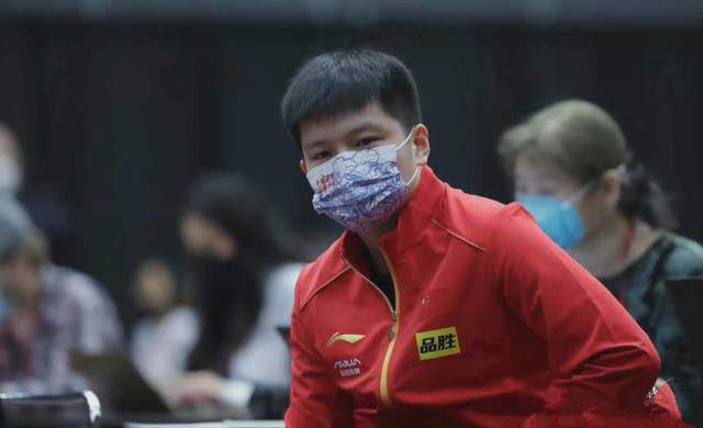 中国footjob小娟hbf
